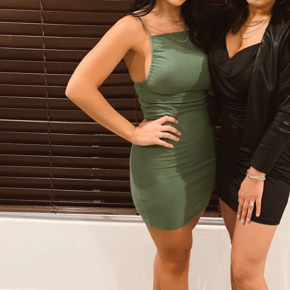 Green dress 💚
